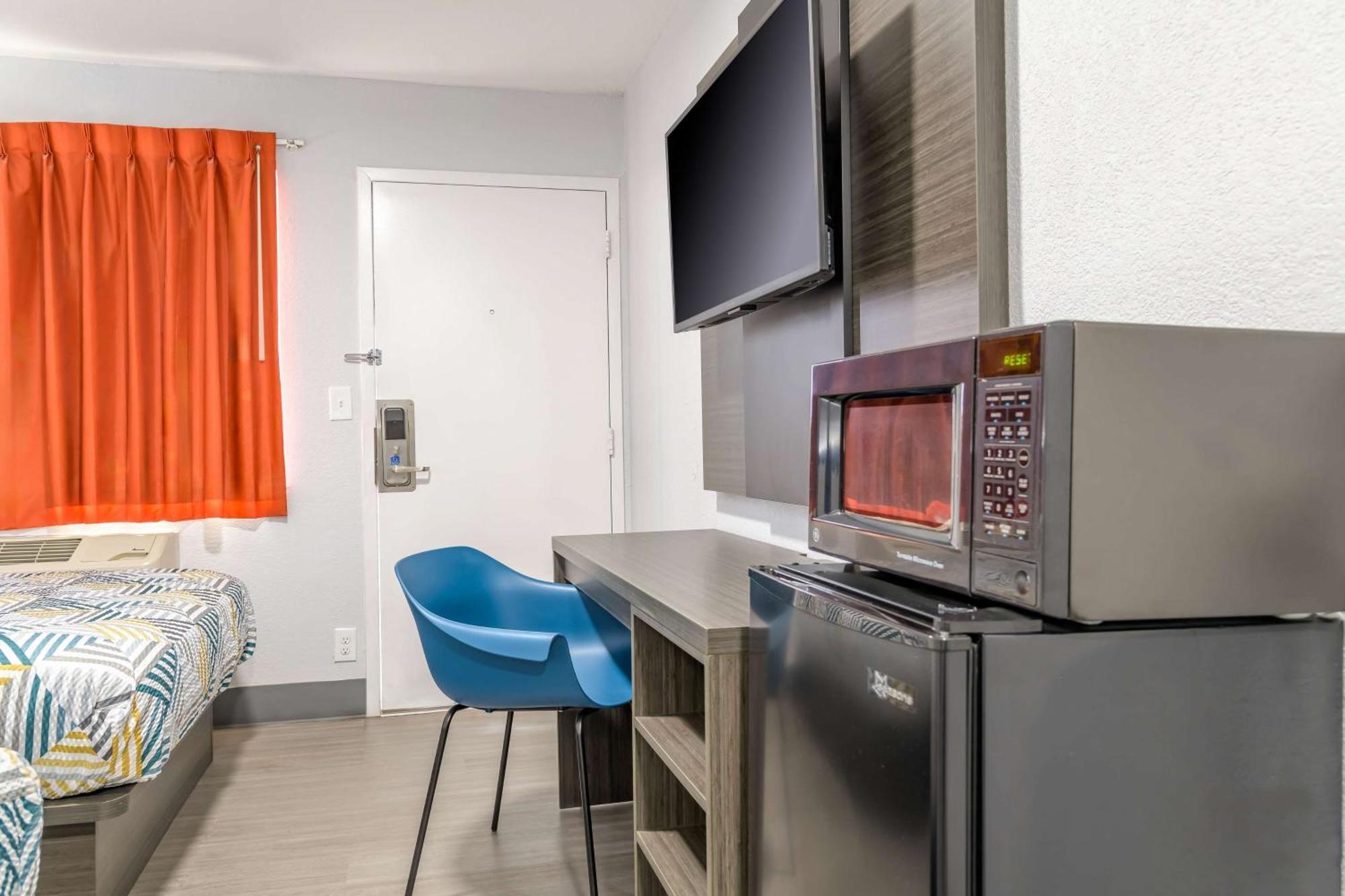 Home 6 Motel Topeka Eksteriør bilde