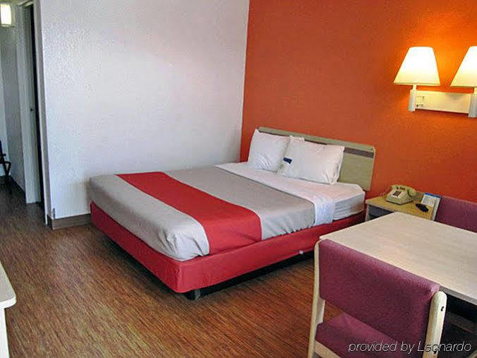 Home 6 Motel Topeka Eksteriør bilde